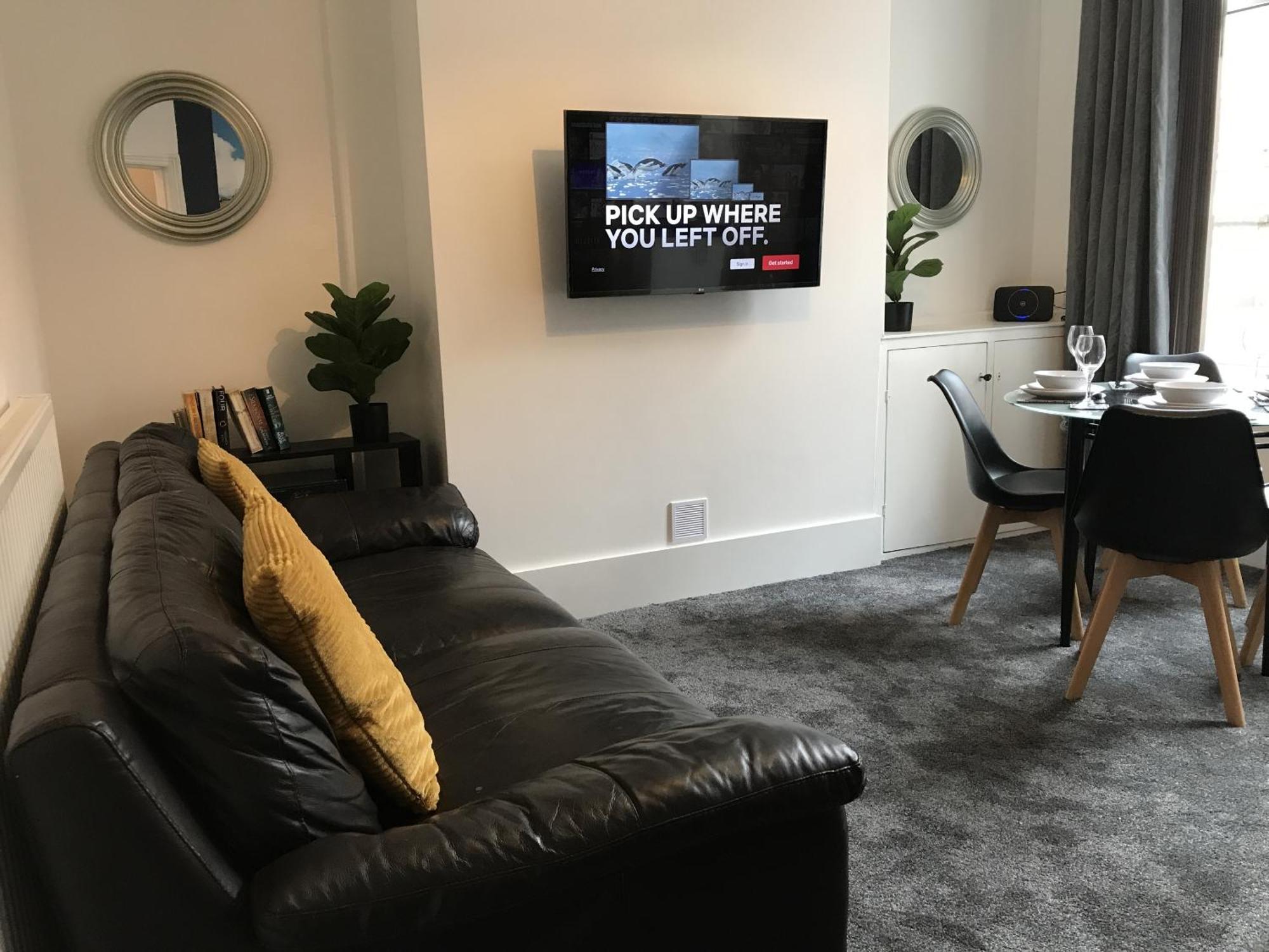 Bright Spacious 3-Bed With Office & Patio, Preston Preston  Esterno foto